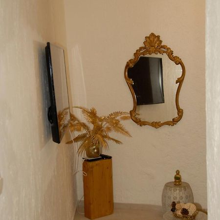 Joli Havre De Paix Apartment Vence Ngoại thất bức ảnh